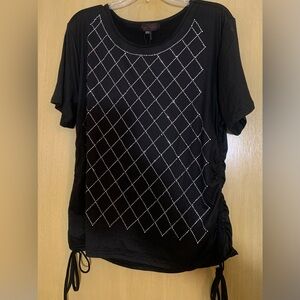 ♥️♥️EXCITING BLACK BLING ON FRONT PLUS SIZE 3X T WITH RUCHING ON THE SIDES!♥️♥️